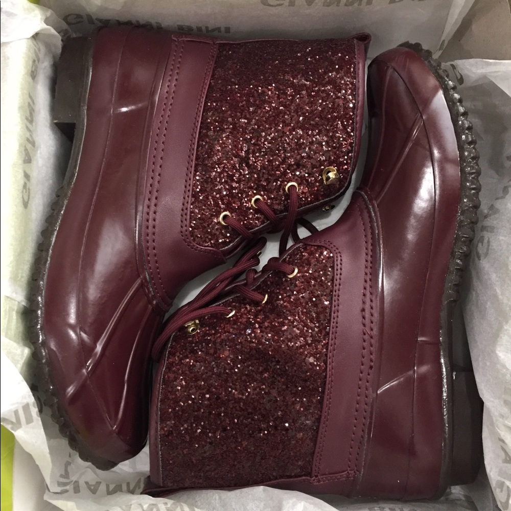 Gianni Bini Duck Boots